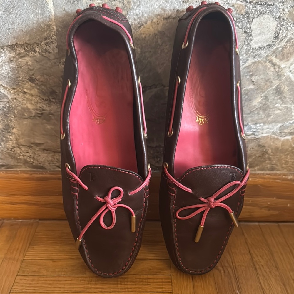 TOD'S GOMMINO DRIVING LEATHER LOAFERS